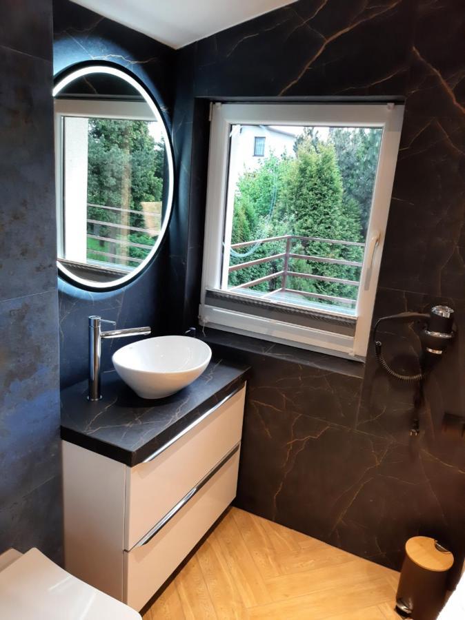 Apartament Willa Pod Sosnami Zator Przeciszow Exterior foto