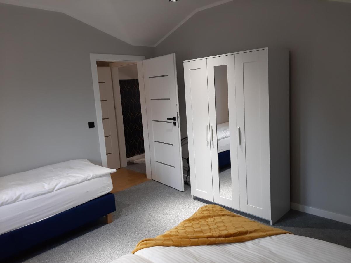 Apartament Willa Pod Sosnami Zator Przeciszow Exterior foto